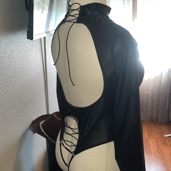 Slick Bodysuit - Picture 6 of 6